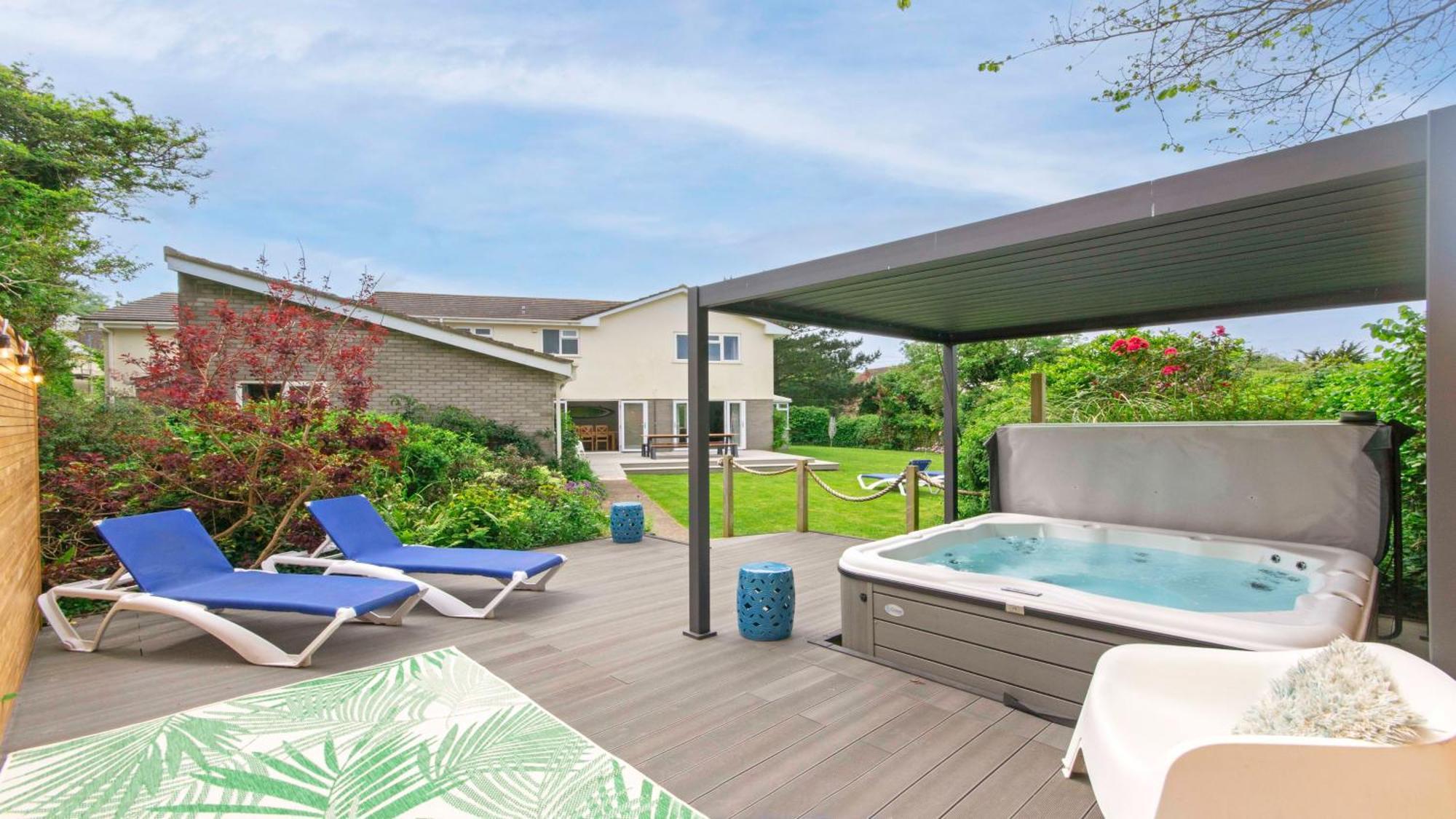 Ladywell Croyde - Super Stylish Large Home With Pool Table, Woodburner, Pizza Oven And Hot Tub Option, Sleeps 12 Exterior foto